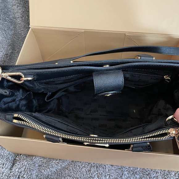 Michael Kors Purse - Picture 3 of 3